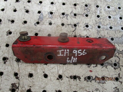 For case 956 lh - 956, front